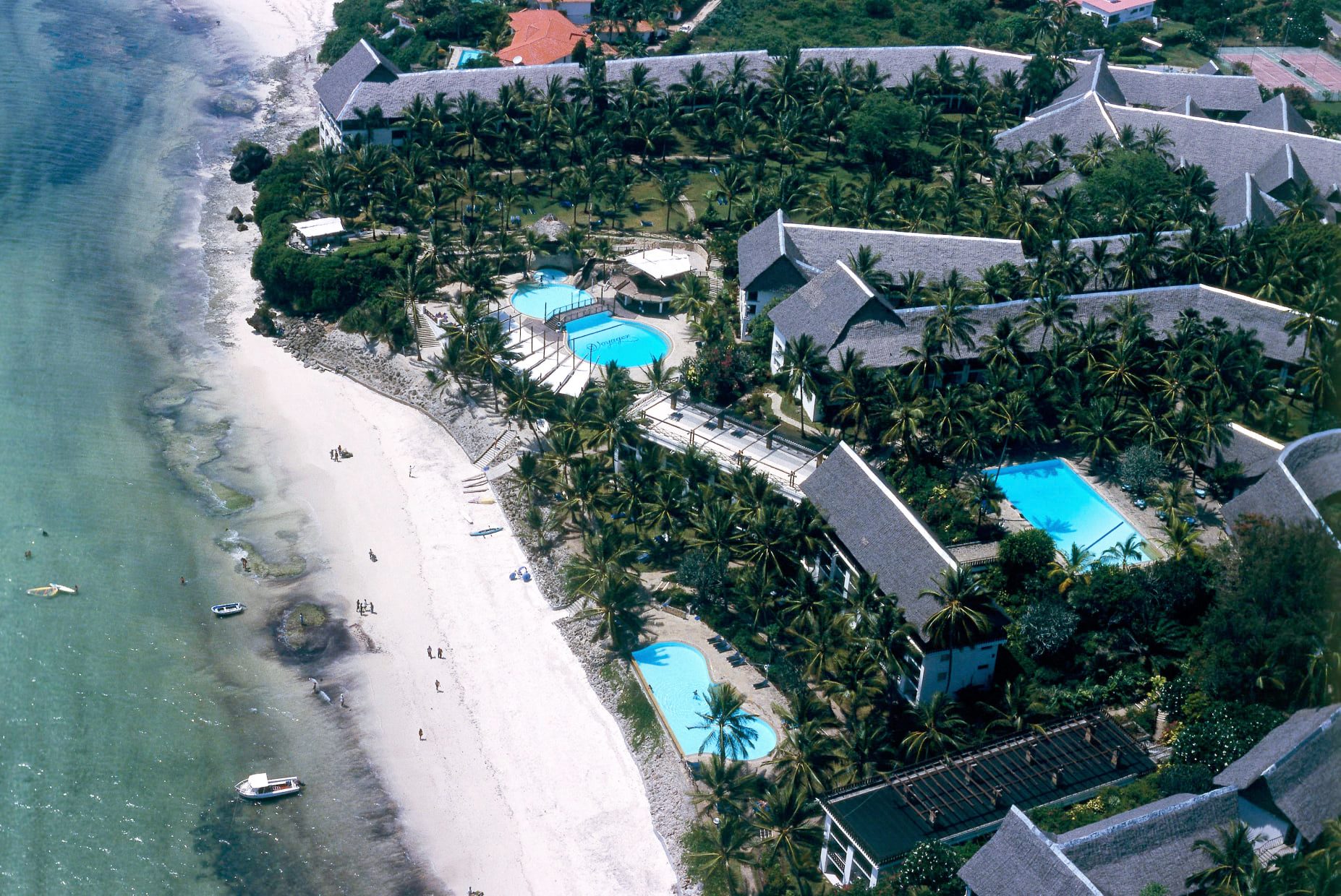 hotel voyager beach resort mombasa